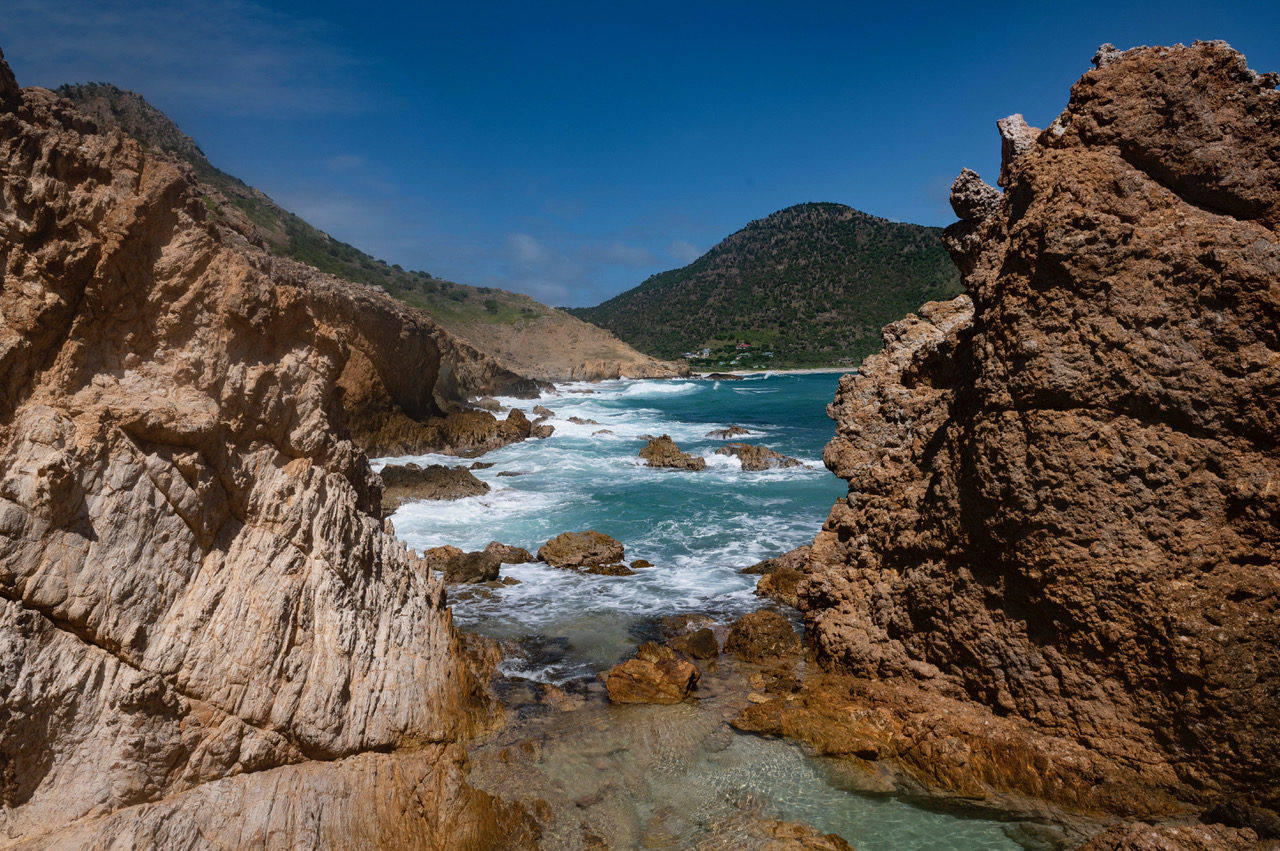 10-st-barth-grand-fond-plage-piscines-naturelles-st-barths.jpeg