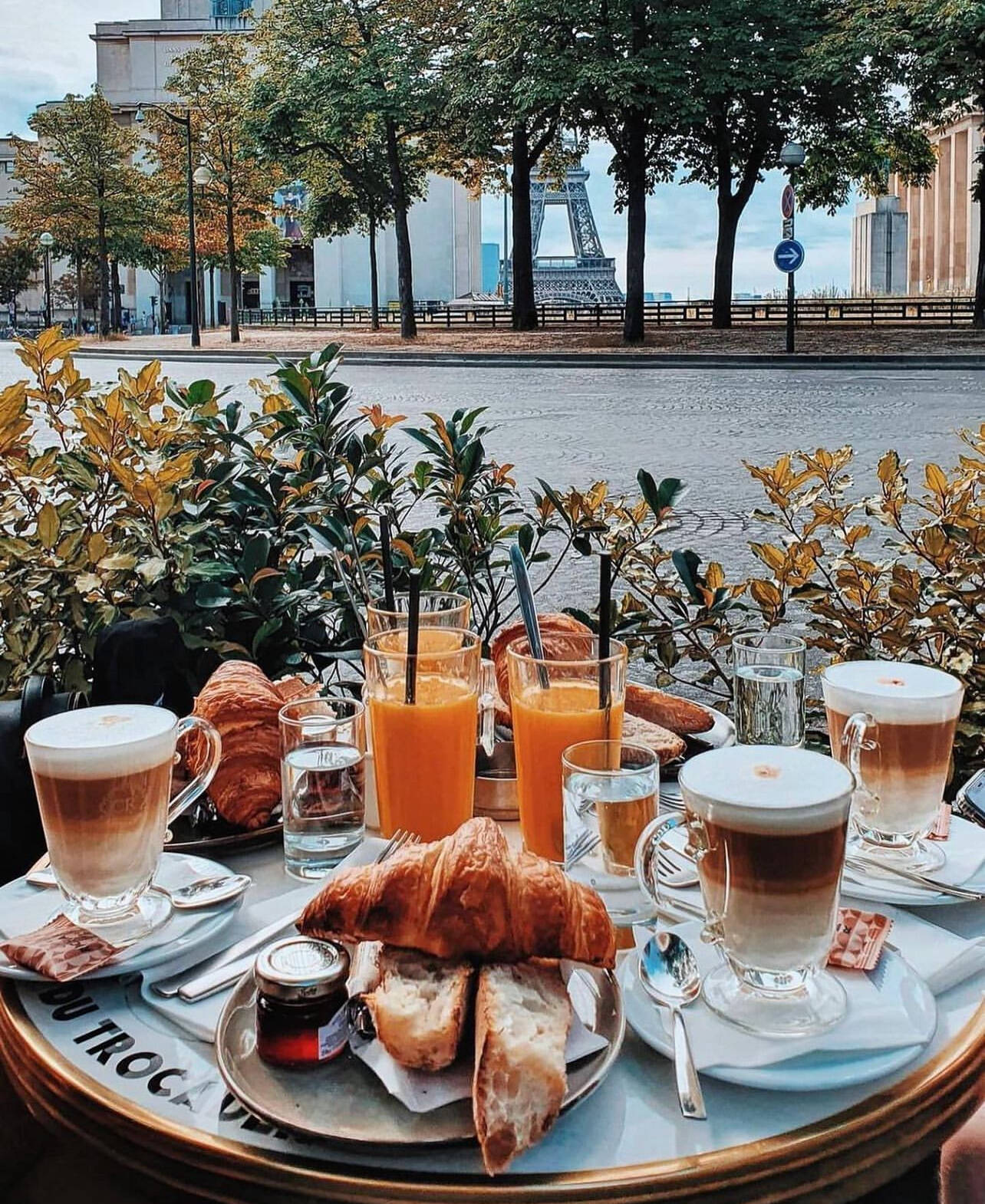 9-paris-cafe-du-trocadero-restaurant-french-min.jpg