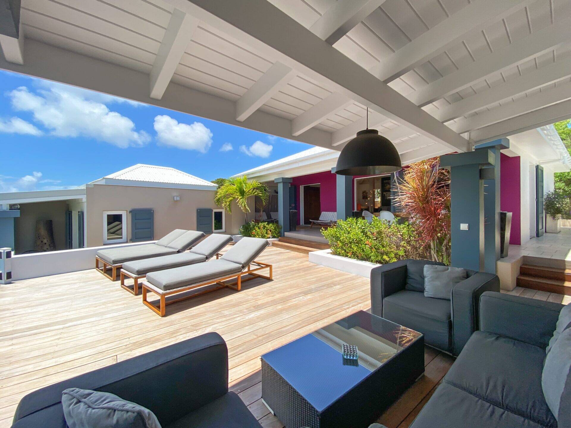 sun-beach-house-stbarth-vaguebleue8-min.jpg